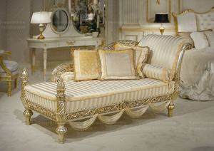 أريكة استرخاء أنيقة على الطراز الإيطالي لغرفة النوم باللون الأبيض والأحمر - Product Image 3