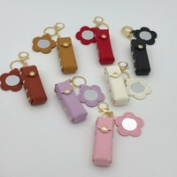 Porte-clés en cuir personnalisable avec logo, miroir de maquillage compact portable, baume à lèvres oblong gaufré durable, mini miroir de poche, pendentif pour portefeuille