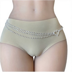 Nouveauté 2024 Boyi Heart Chaînes de taille multicouches en strass plaqué or 24K pour femme, bijoux de fête style classique - Product Image 3