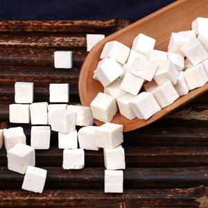 Poria Cocos Murni Alami Grosir Pabrik Berkualitas Tinggi Populer Irisan Herbal Tradisional Tiongkok - Product Image 1