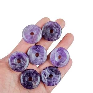 Pendentif Donut Améthyste Naturelle en Cristal Poli pour la Fabrication de Bijoux Reiki Énergie de Guérison Travail Style Feng Shui Sculpté - Product Image 4