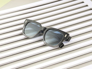 Gafas de Sol Unisex Recicladas UV400, con Lentes Degradadas Polarizadas de Diseño de Moda y Logotipo Personalizado - Product Image 6