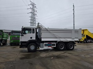 Camión Tractor Sinotruk HOWO 400 de Segunda Mano, Económico, con Motor Diésel Weichai WP10H, Estable, Capacidad de Remolque de 50 Toneladas, Larga Duración - Product Image 3