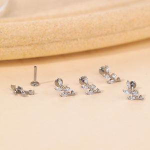 Boucle d'oreille en titane Lingchee ASTM F136 16G avec feuilles en CZ, filetage interne, feuille, hélice, cartilage, conque, dos plat, <span class=keywords><strong>piercing</strong></span> - Product Image 3