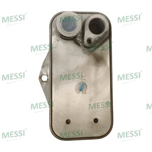 Land Rover Freelander <span class=keywords><strong>2</strong></span> için LR001426 (06-14) yağ soğutucu desteği LR001426 - Product Image 2