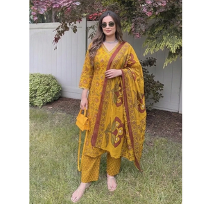 Ensemble de costume imprimé floral jaune moutarde, tenue ethnique élégante pour femmes, ensemble kurta et pantalon pour tenue de fête décontractée - Product Image 1