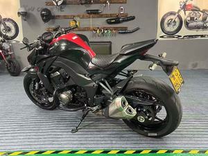 Motocicleta <span class=keywords><strong>Kawasaki</strong></span> Z1000 Super Naked con Iluminación LED, Estilo Distintivo, Dominación en la Calle, Motos a Gasolina - Product Image 5