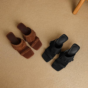 Sandalias de mujer de tacón alto y grueso, de cuero genuino, estilo francés, con punta cuadrada y flecos, de color liso, sin cordones. - Product Image 5