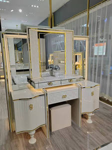 Thiết kế 2025 thanh lịch có độ bóng cao Bộ phòng ngủ hoàng gia sang trọng Vua Kích thước LED thắp sáng cảm giác lãng mạn Bộ đồ nội thất phòng ngủ - Product Image 5