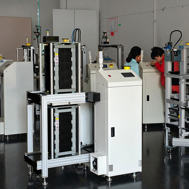 SHENGDIAN Full Automatic SMT PCB Magazine Loader Core Components PLC Motor Assembling Line 220V 1 Year Warranty