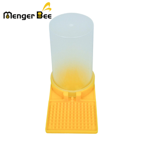 Nouvelle mangeoire à abeilles en PP pour ruche - Design de style spot, hauteur 130 mm, diamètre du baril 80 mm, distributeur d'eau potable pour abeilles - Product Image 2