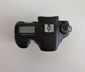 90% New to 99% New Available Digital Camera 7D Camera Body 18MP Built-in Flash Light - Product Image 5