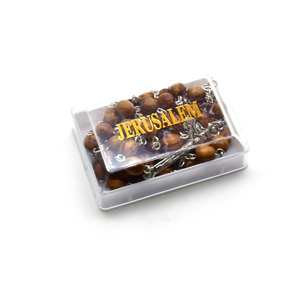Rosario in Legno a Tema Gerusalemme con Croce e Medaglione Argentati, Stile Religioso, Presentato in Confezione Regalo - Product Image 4