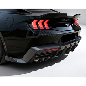 Diffuseur arrière en fibre de carbone style CMST V1 pour Ford Mustang Gen7 S650 2024 et suivants - Product Image 3