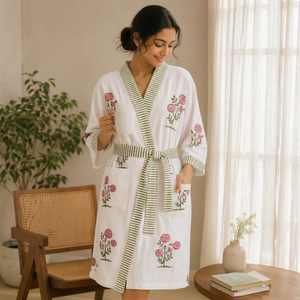 Bata Kimono de Algodón con Estampado Artesanal Floral Jaipuri, Cuello en V, Midi, Ajuste Holgado, Bolsillos, Cinturón a Rayas, para Spa, Hotel, Resort, Venta al por Mayor, Set de Regalo - Product Image 1