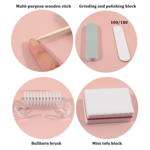 Kit professionnel de manucure jetable avec brosse polissoir à ongles, repousse-cuticules et outil de suppression, en plastique portable, pour faux ongles - Product Image 3