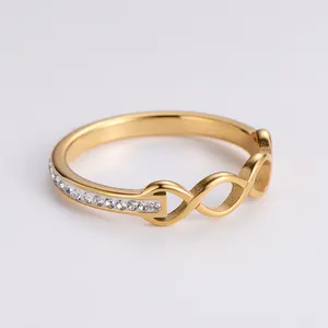 Rekabetçi fiyat el yapımı paslanmaz çelik altın kaplama CZ taş infinity düğüm nişan yüzüğü kadınlar için set