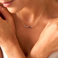 Collier personnalisé avec pierre de naissance, bijoux de famille, collier délicat pour maman, cadeau significatif