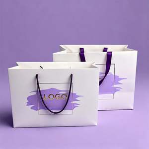 Sacs en papier d'emballage pour vêtements personnalisés en usine, sacs cadeaux avec poignée, sacs de luxe pour mariage/bijoux/cosmétiques - Product Image 2