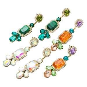Pendientes al por mayor a granel Huggie Ear Square Earring CZ Bohemian Gemstones Pendientes para mujeres - Product Image 2