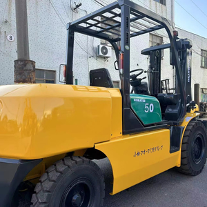Reliable <b>Used</b> Komatsu FD50 Diesel Forklift 5 Ton Three Stage Mast 1250mm Wheelbase Easy Operation Low Fuel Consumption - Product Image 4