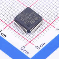Microcontrolador STM32F103C8T6 Nuevo (MCU/MPU/SOC) en Paquete LQFP-48 (7x7) para Cortex-M3, Flash de 72KB, CPU de 72MHz, Hecho en China