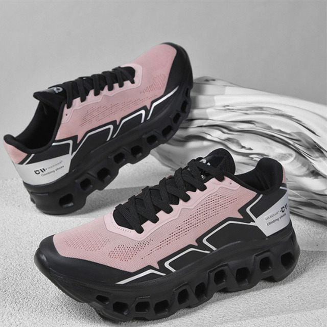 Wholesale Sporty Breathable Mesh Unisex Running Shoes MD Sole Shock Absorbing Soft Lightweight Outdoor Sports Climbing Shoes