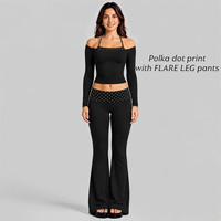 Ensemble deux pièces imprimé pois de créateur, haut à manches longues et épaules dénudées, pantalon évasé à jambes larges contrastant, tailles XS-XL, prêt à expédier