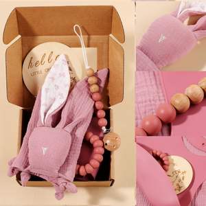 TONGTU Coffret cadeau bio personnalisable en gros pour bébé avec attache-sucette en silicone et lapin en peluche pour nouveau-nés - Product Image 6