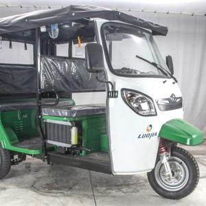 รถตุ๊กตุ๊กไฮบริดพลังงาน CNG ไฟฟ้า รุ่นใหม่ ปี 2025 แบบเปิดประทุน หลังคาแผงโซลาร์เซลล์ วิ่งได้ 80 กม. ในโหมดไฟฟ้าล้วน 4 ที่นั่ง สำหรับการเดินทาง - Product Image 1
