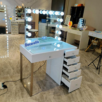 Docarelife Stock aux États-Unis Coiffeuse BT moderne pour chambre à coucher avec miroir éclairé à ampoules et plateau en verre