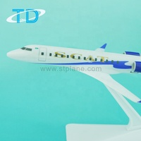 Tongde CRJ-200 1/100 16cm Avion Privé en Plastique Écologique Certifié GS avec Logo Personnalisable et Décalque Sérigraphié
