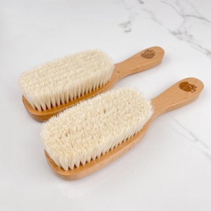 Brosse à cheveux démêlante antistatique en bois de hêtre de haute qualité avec long manche et poils de chèvre pour usage domestique - Product Image 5