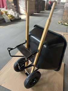 <span class=keywords><strong>Brouette</strong></span> robuste 180L avec bac en plastique, poignée en <span class=keywords><strong>bois</strong></span>, capacité de charge 250kg, <span class=keywords><strong>roues</strong></span> pneumatiques doubles <span class=keywords><strong>pour</strong></span> usage industriel - Product Image 5