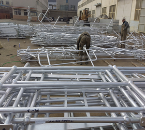 Rampe d'escalier industrielle en tuyau galvanisé avec articulation à rotule, main courante en métal, rampes à rotule - Product Image 1