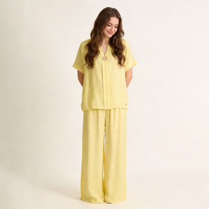 Ensemble 2 pièces pour femmes, été, haut à manches courtes jaune et <span class=keywords><strong>pantalon</strong></span> large, tenue décontractée, tenue de resort - Product Image 1