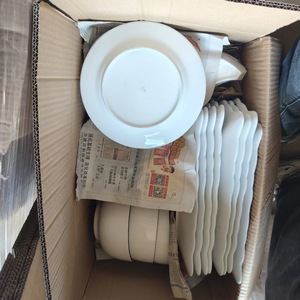Cartons <span class=keywords><strong>en</strong></span> <span class=keywords><strong>gros</strong></span> de vaisselle <span class=keywords><strong>en</strong></span> céramique blanche mélangée pour restaurant, hôtel, maison, salle à manger - Product Image 3