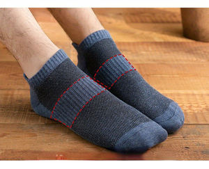 <span class=keywords><strong>Chaussettes</strong></span> montantes solides pour hommes, prix bas, vente en gros, logo personnalisé, respirantes, tricotées, en coton, blanche - Product Image 5