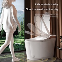 2026 WC intelligent sans réservoir, finition or rose, allongé, avec bouton de commande latéral, en céramique sans rebord, chasse d'eau automatique, bidet chauffant, télécommande incluse