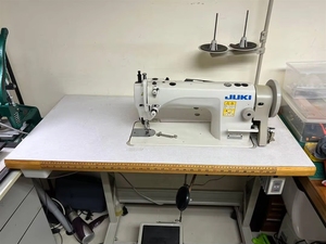 Machine à coudre à point droit à aiguille simple Jukis 1181n de haute qualité, avec alimentation supérieure et inférieure, crochet à double capacité - Product Image 3