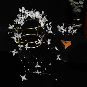 Couronne de cheveux féerique éthérée faite à la main, design original 2026 - Accessoire de mariage haut de gamme - Product Image 2