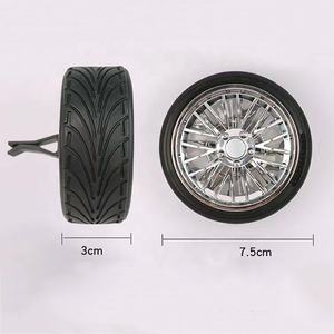Ambientador de <span class=keywords><strong>Coche</strong></span> con Aroma Sólido Automotriz, Diseño Único en Forma de Neumático, Rotación, Perfume de Aceite Suelto al por Mayor, Clip de Ventilación - Product Image 2