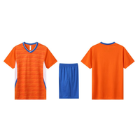 Großhandel Atmungsaktive Sommer-Shirts & Tops Fußball-Uniform 100% Polyester Wärmeübertragungsdruck Unisex Erwachsene China