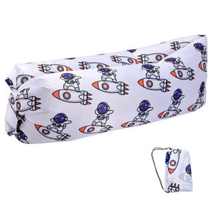 Canapé gonflable moderne bleu et blanc à carreaux - Portable, pliable, sans pompe, idéal pour le camping, la plage et les pique-niques en plein air - Product Image 4