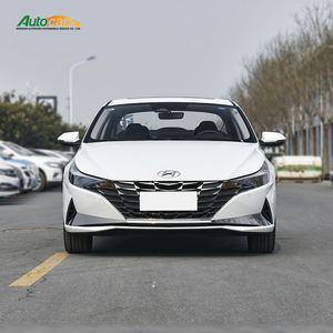 Hyundai Elantra <span class=keywords><strong>1</strong></span>.5P d'occasion 2022, boîte automatique, sièges en cuir, caméra de recul, traction avant, pneus R17, prêt à être expédié - Product Image 2