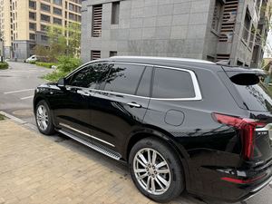 <span class=keywords><strong>Cadillac</strong></span> <span class=keywords><strong>XT6</strong></span> 2.0T 2023 USADO, Tracción en las Cuatro Ruedas, 7 Asientos, SUV de Lujo con Todas las Opciones, Exterior Negro, Interior con Pintura Original Completa, Protección Transparente - Product Image 3