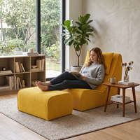 Fauteuil inclinable en velours côtelé crème avec repose-pieds, design sans accoudoirs, gain de place et confortable pour chambre, salon, appartement