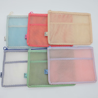 Sac d'organisation en maille polyester personnalisé OEM, pochette de rangement polyvalente pour les marchandises de marque dynamique pour le bureau et le bureau