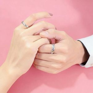 블랙 인사이드 곡선형 스테인리스 스틸 심플 핑거 링 4mm & 6mm 폭 골드 볼 결혼 선물 남녀 공용 - Product Image 4