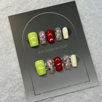 Ongles en acrylique courts en forme de cercueil, à paillettes colorées, tendance, portables, pour femmes, pour les loisirs quotidiens et les événements